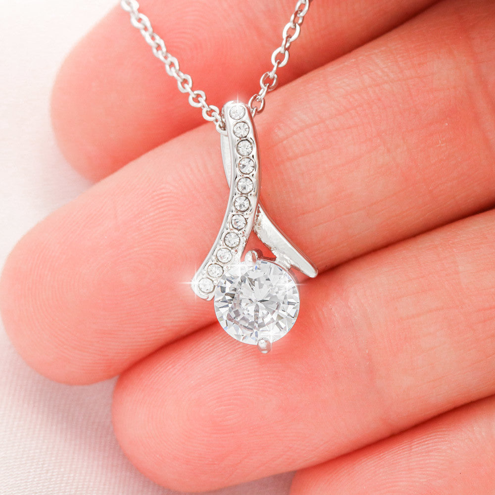 Romantic Love Necklace for Wife - Alluring Beauty Gold Pendant
