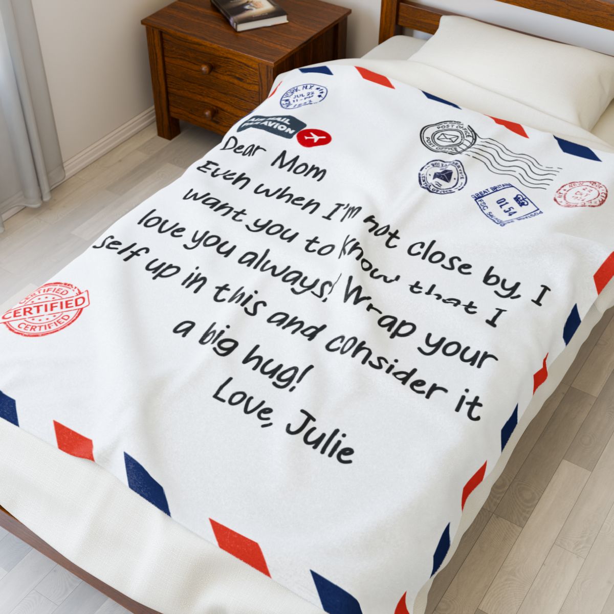 Personalized Velveteen Plush Blanket – A Hug from the Heart