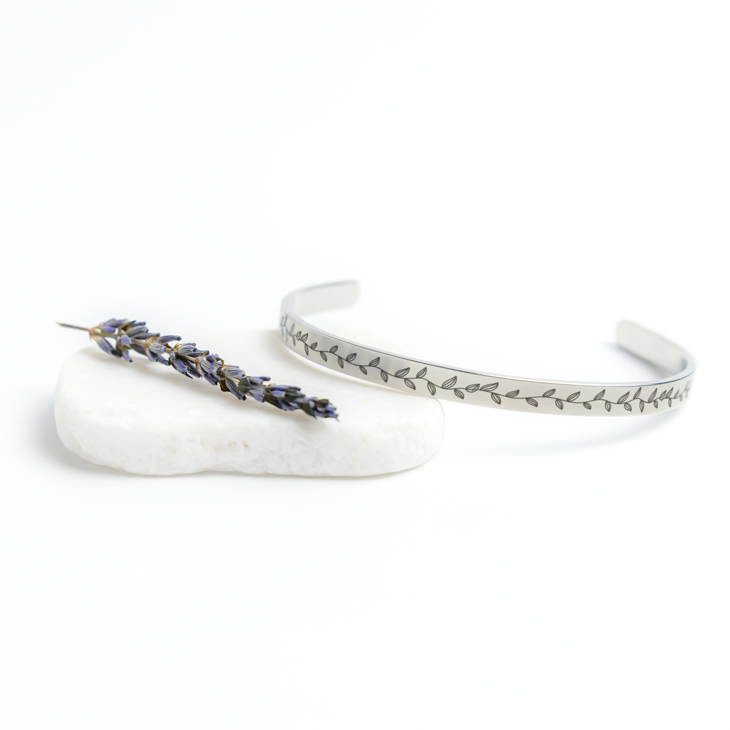 Leaf Adjustable Stainless Steel Cuff Bracelet – Elegant, Durable, and Hypoallergenic