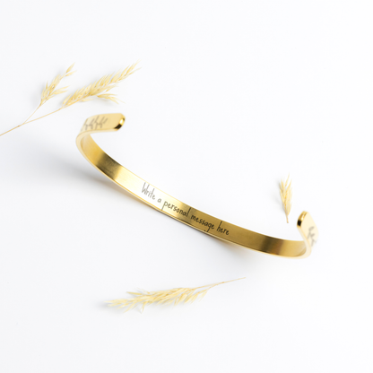 Leaf Adjustable Stainless Steel Cuff Bracelet – Elegant, Durable, and Hypoallergenic