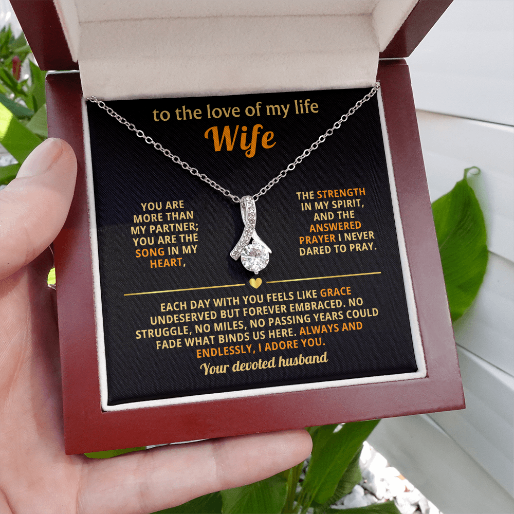 To the love of my life-Alluring Beauty Necklace for Wife