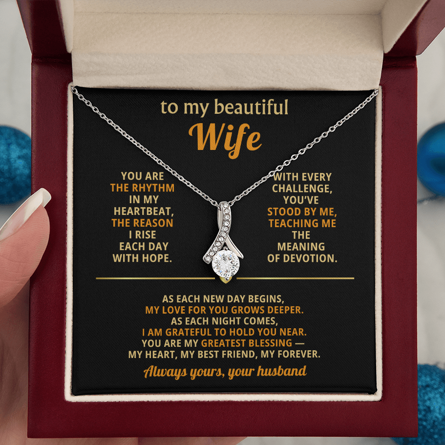 Alluring Beauty Ribbon Pendant Necklace – A Gift She’ll Treasure